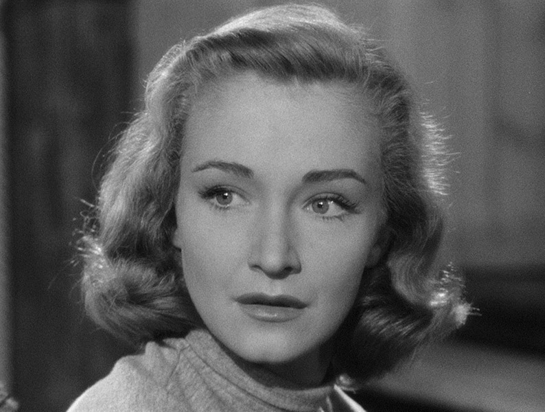 Nina Foch as Betty in The Dark past