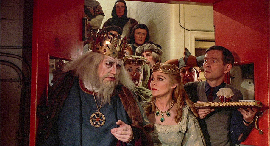 Sir leads the company on stage for King Lear