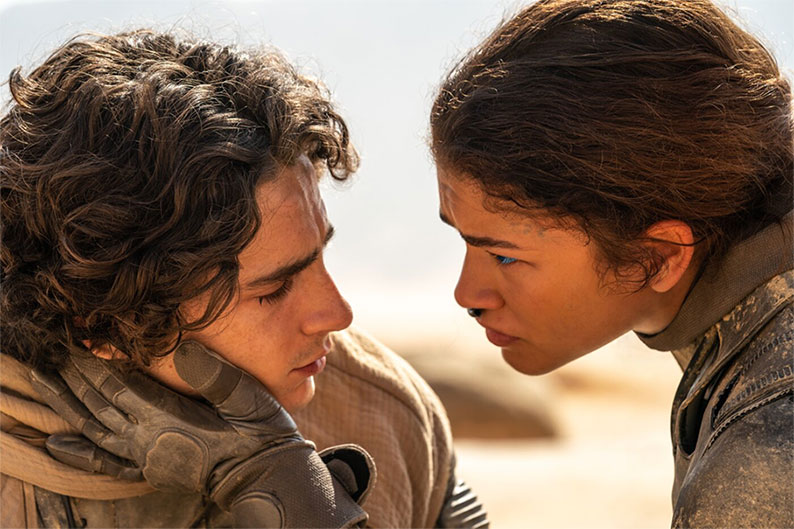 Zendaya as Chani comforts Paul in Dune: Part Two © 2023 Warner Bros. Entertainment GmbH